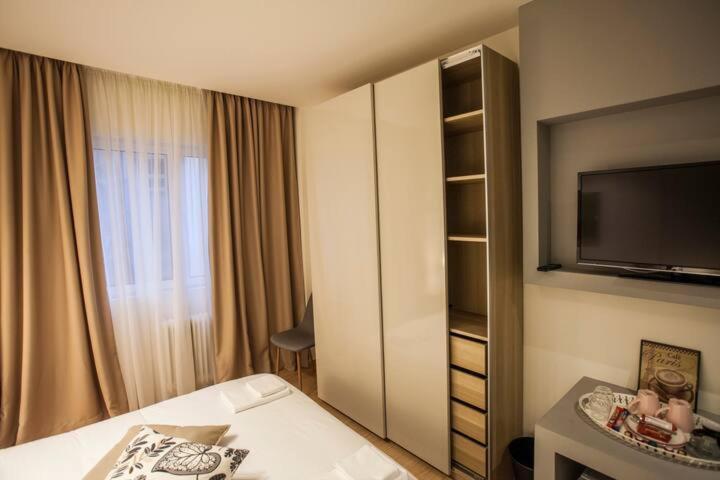 Facadoro Luxury Apartments Atenas Exterior foto